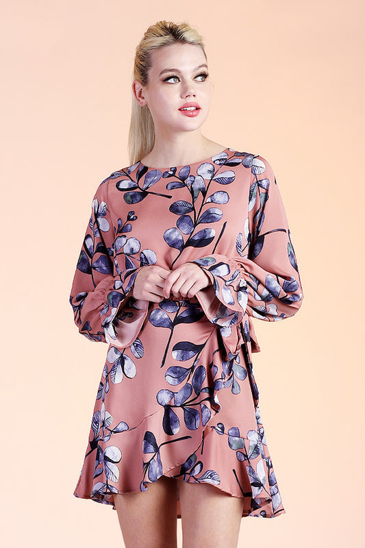 Eucalyptus Print Ruffle Wrap Dress / Vestido cruzado con volantes y estampado de Eucalipto